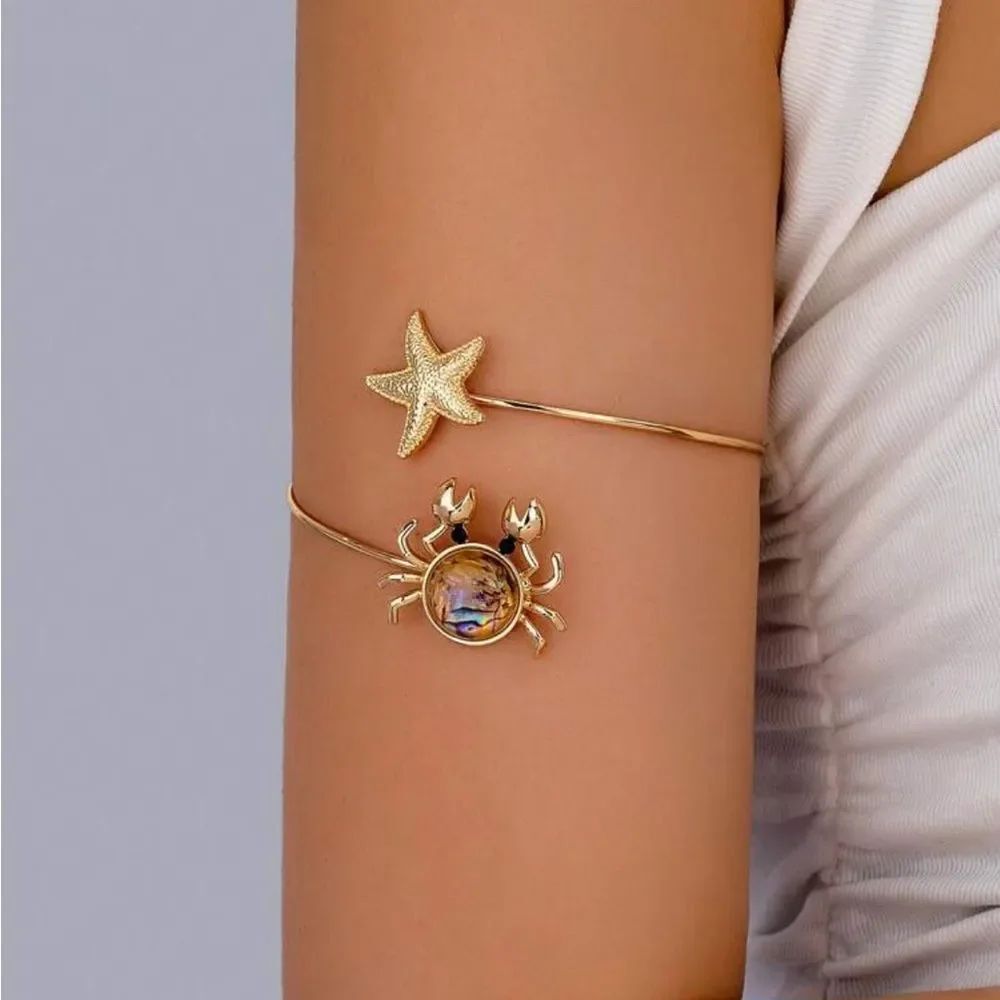 Crab Arm Cuff Bracelet M1718